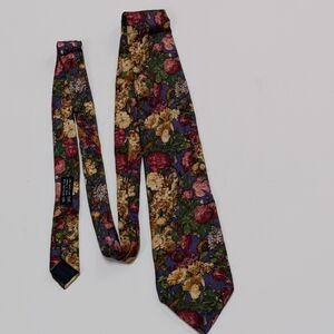 Cerruti 1881 Vintage Silk Floral Necktie Made in Italy
